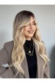 Dalgalı Vip Işıltılı Gerçek Saç Dokusunda Saç Dalgalı Vip Işıltılı Gerçek Saç Dokusunda Saç
