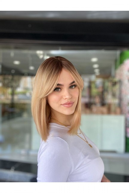 Luxury Kısa Ombreli Perçemli Peruk Luxury Kısa Ombreli Perçemli Peruk