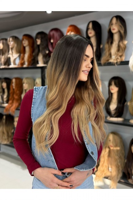 Luxury Vip Ombreli Perçemsiz Dalgalı Peruk Luxury Vip Ombreli Perçemsiz Dalgalı Peruk