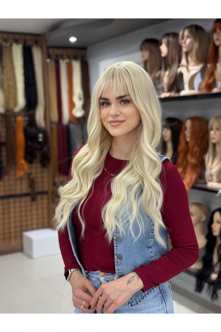 Platin Kahkülü Dalgalı Peruk Model - Gerçek Saç Dokusunda Platin Kahkülü Dalgalı Peruk Model - Gerçek Saç Dokusunda
