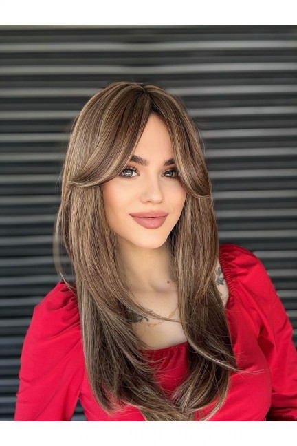 Röfleli Vip Katlı Kesimli Özel Peruk Model Röfleli Vip Katlı Kesimli Özel Peruk Model