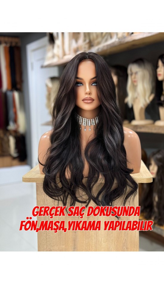 Siyah Perçemsiz Dalgalı Peruk Model