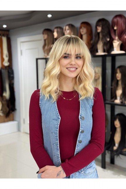 Vip Dalgalı Kısa Peruk Platin Ombreli Model Vip Dalgalı Kısa Peruk Platin Ombreli Model