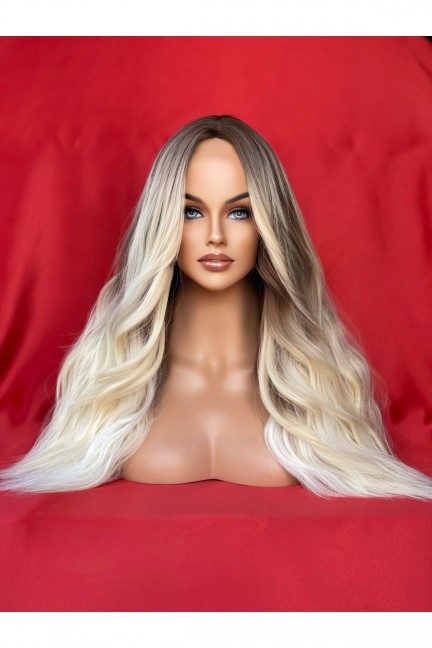 Yeni Sezon Luxury Işıltılı Ombreli Peruk Model Yeni Sezon Luxury Işıltılı Ombreli Peruk Model